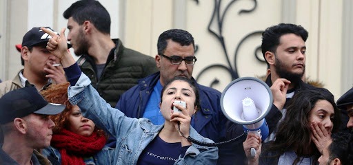 Coronavirus : Les tunisiens exigent le confinement total, et demain ils protesteront parce qu’ils n’ont rien à manger