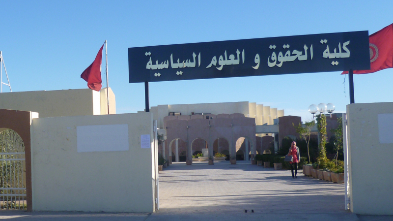 Tunisie: La conductrice ayant fauché mortellement sa camarade devant la faculté de droit de Sousse se rend à la police
