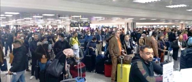 Tunisie – Les raisons de la présence d’une foule à l’aéroport de Tunis Carthage
