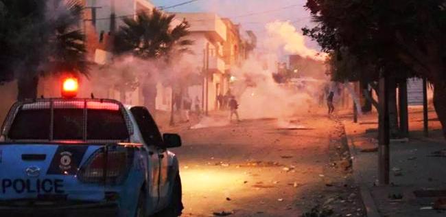 Tunisie – Affrontements entre les forces de l’ordre et des protestataires à Chott Mariem