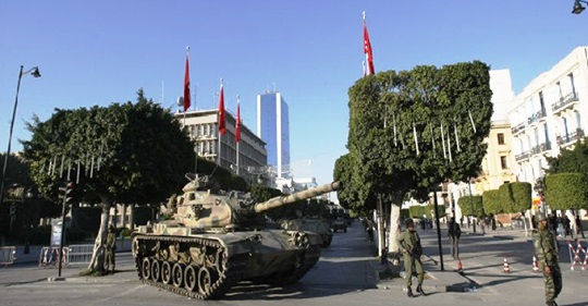 Tunisie – L’armée investit les rues pour faire respecter les règles du confinement