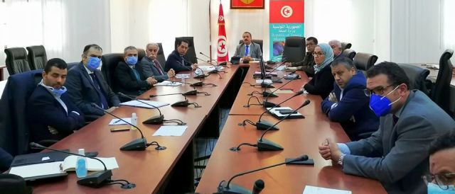 Tunisie – Examen de la collaboration des cliniques privées dans la lutte contre l’épidémie
