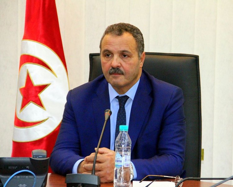Tunisie: Abdellatif Mekki se dit peiné de voir les citoyens ne pas respecter le confinement