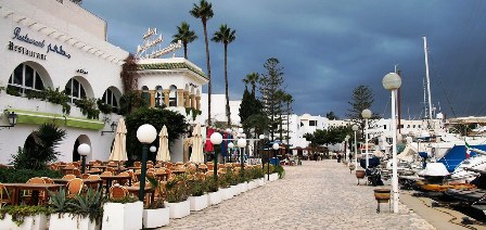 Tunisie – Sousse : Certains restaurants autorisés à préparer et livrer des plats