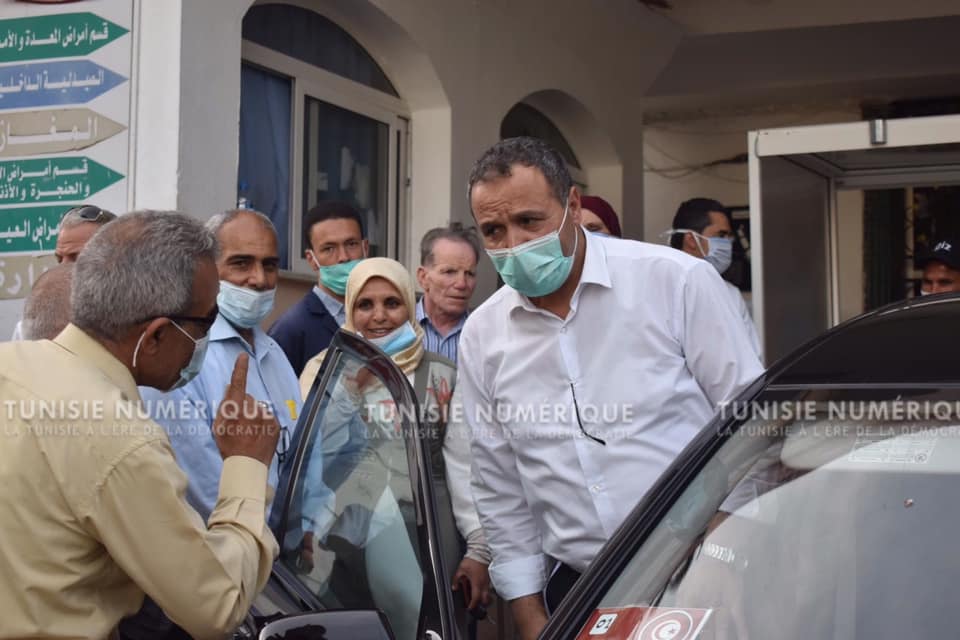 Tunisie: Journée de colère des agents médicaux, Abdellatif Mekki promet d’agir en leur faveur