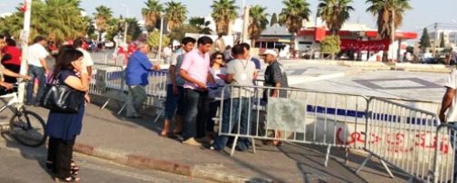 Tunisie – Qui a barricadé la place du Bardo et pourquoi ?
