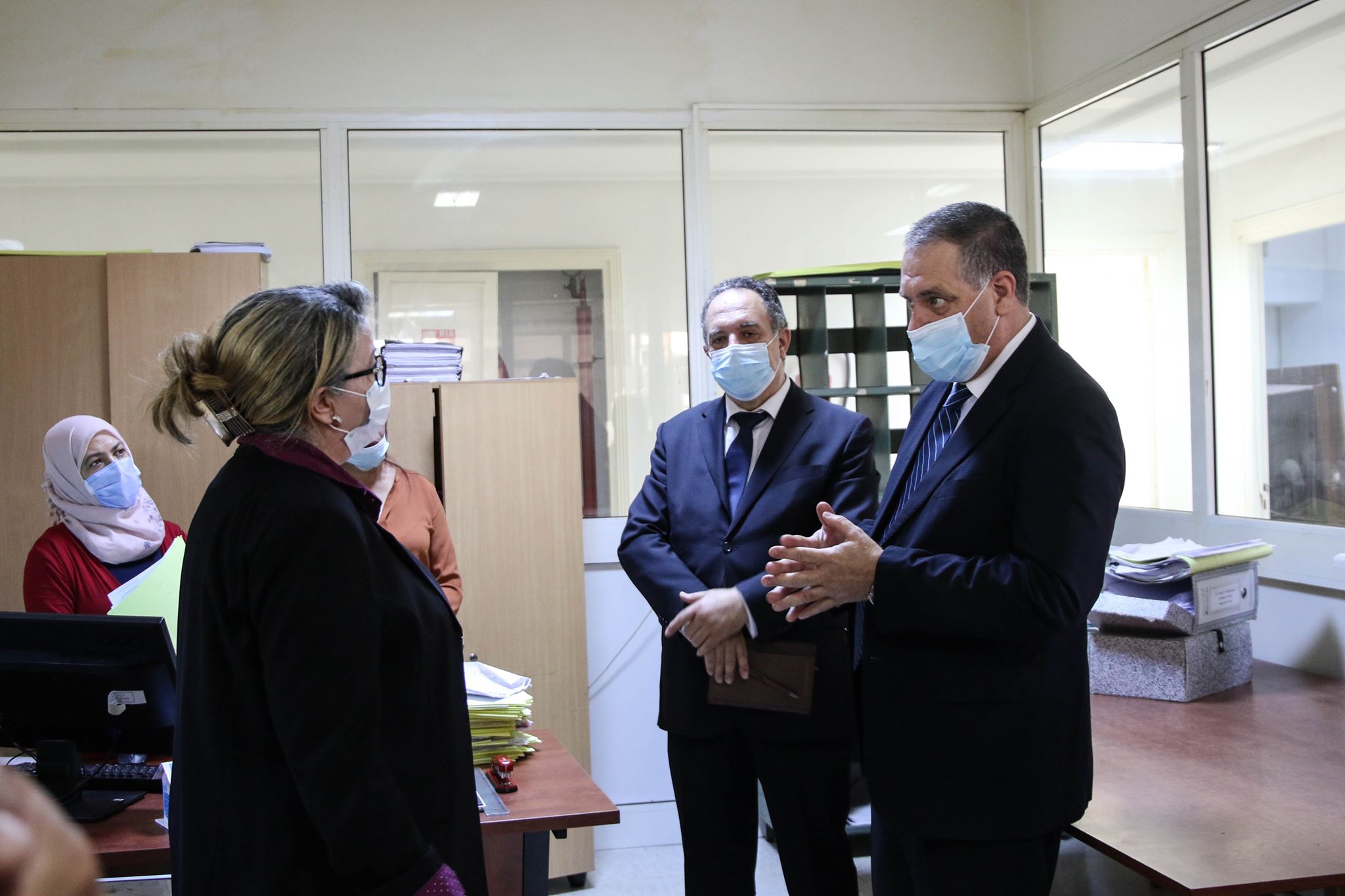 Lors d’une visite à la direction régionale de la propriété foncière de Ben Arous : Chaouachi recommande la réduction des délais  pour les opérations foncières.