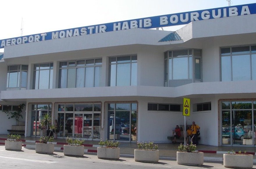 Tunisie: Arrivée à l’aéroport de Monastir  de 72 Tunisiens rapatriés d’Egypte