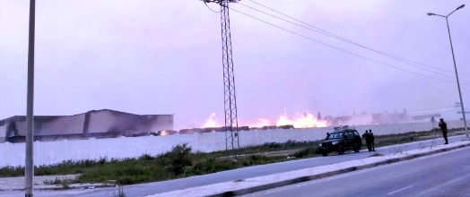 Tunisie – Un énorme incendie ravage une usine à Enfidha