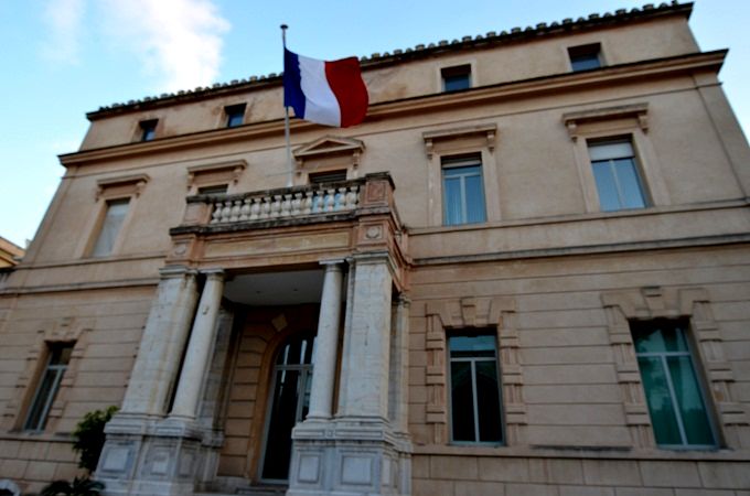 Ambassade de France en Tunisie : Prolongation automatique de certains documents de séjour