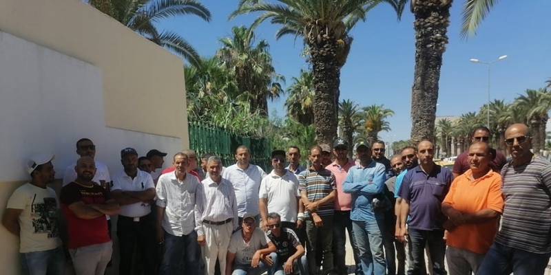 Tunisie: Rassemblement de protestation des chauffeurs de taxis à Jendouba
