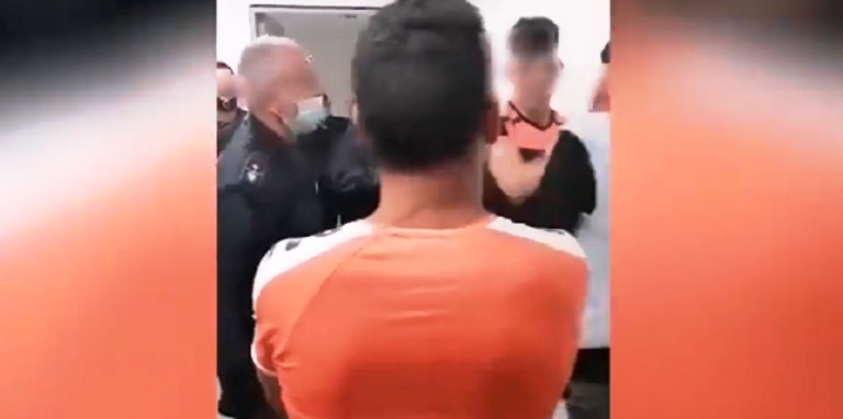 Limogeage d’un policier italien qui a humilié de jeunes tunisiens