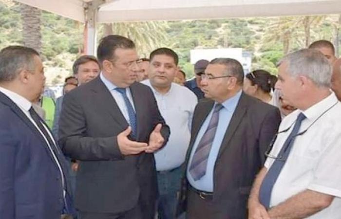 Tunisie : Cérémonie officielle en grande pompe autour d’un projet de 2,5 km de route !