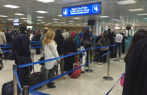 Arrivée à l’aéroport Tunis-Carthage d’un vol de France après l’ouverture des frontières