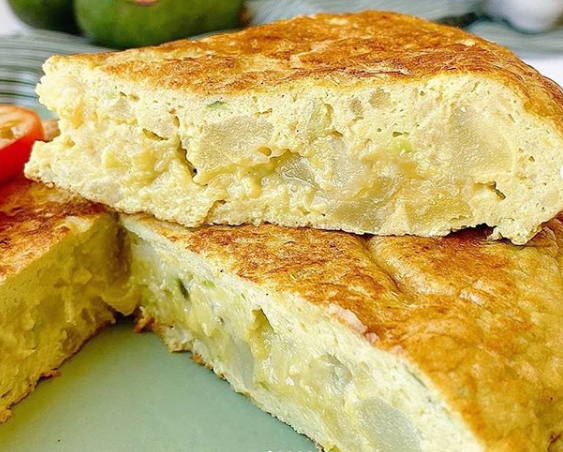 Recette :  Tortilla de patatas typiquement espagnole (Omelettes aux pommes de terre)