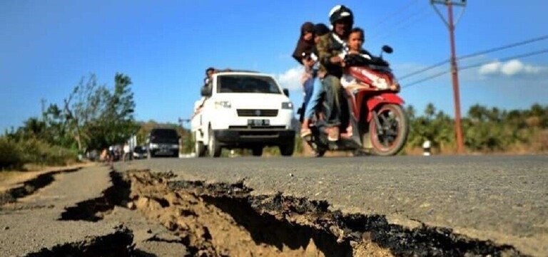 Un fort séisme secoue l’Indonésie. Pas d’alerte au Tsunami
