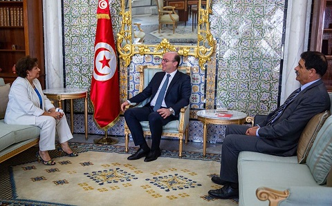 Tunisie: Sihem Ben Sedrine remet le rapport de liquidation de l’IVD à Elyès Fakhfek