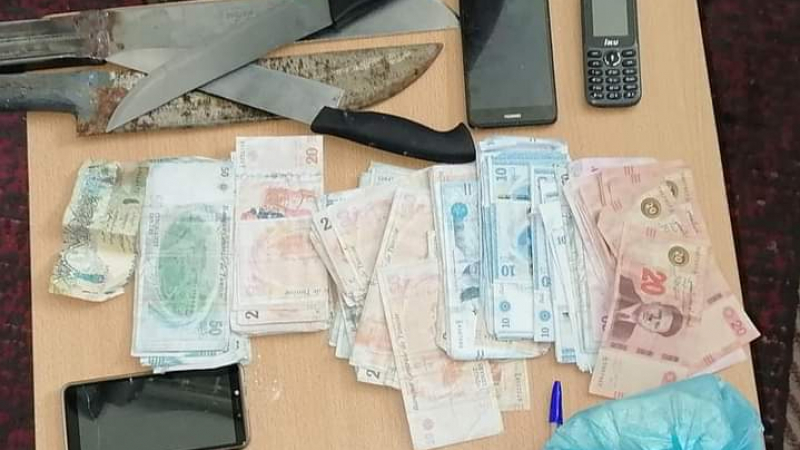 Tunisie: Interpellation des membres d’un gang spécialisé dans la falsification de la monnaie en possession de 10.000 dinars