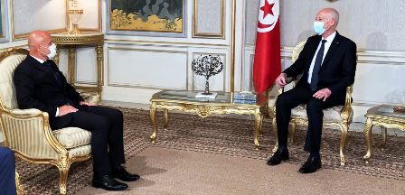 Tunisie – Poivre d’Arvor quitte la Tunisie sans avoir eu l’honneur d’être décoré par Saïed ?