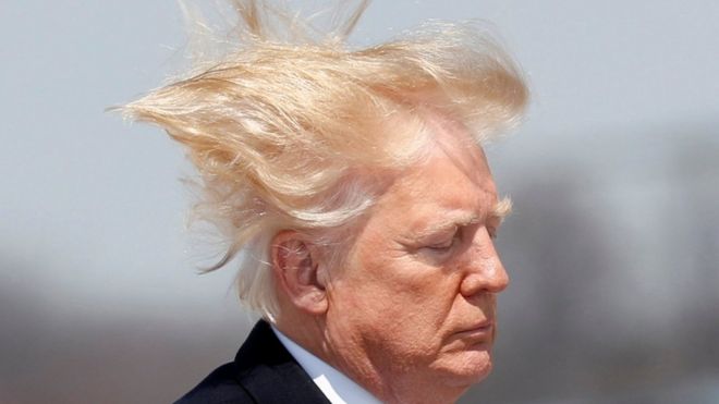“Mes cheveux doivent être parfaits.” Trump a décidé de lever la limite de consommation d’eau dans les douches