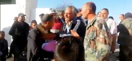 Tunisie – VIDEO : Agression d’un directeur d’école ; Arrestation du parent agresseur