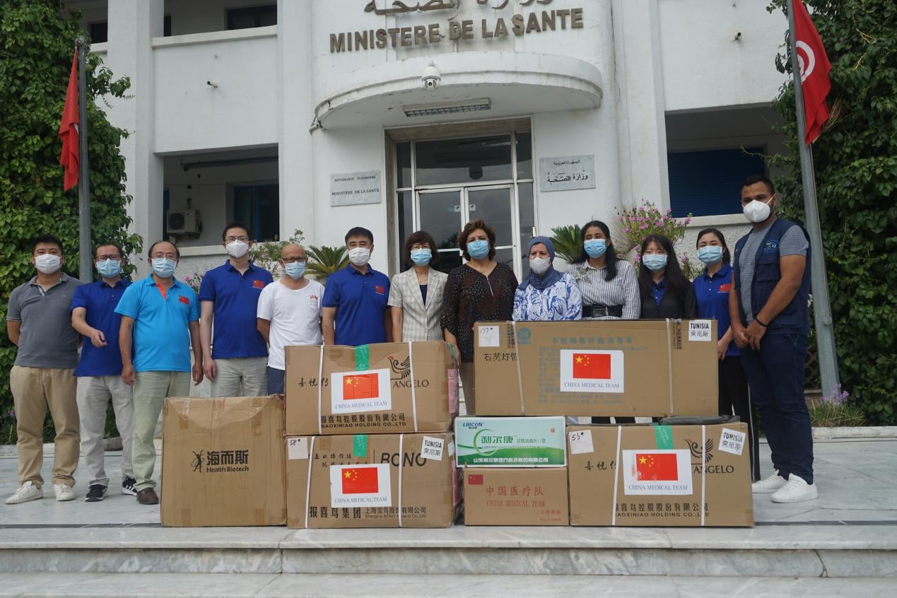 Tunisie : Une équipe médicale chinoise fait don de matériels médicaux au ministère de la santé