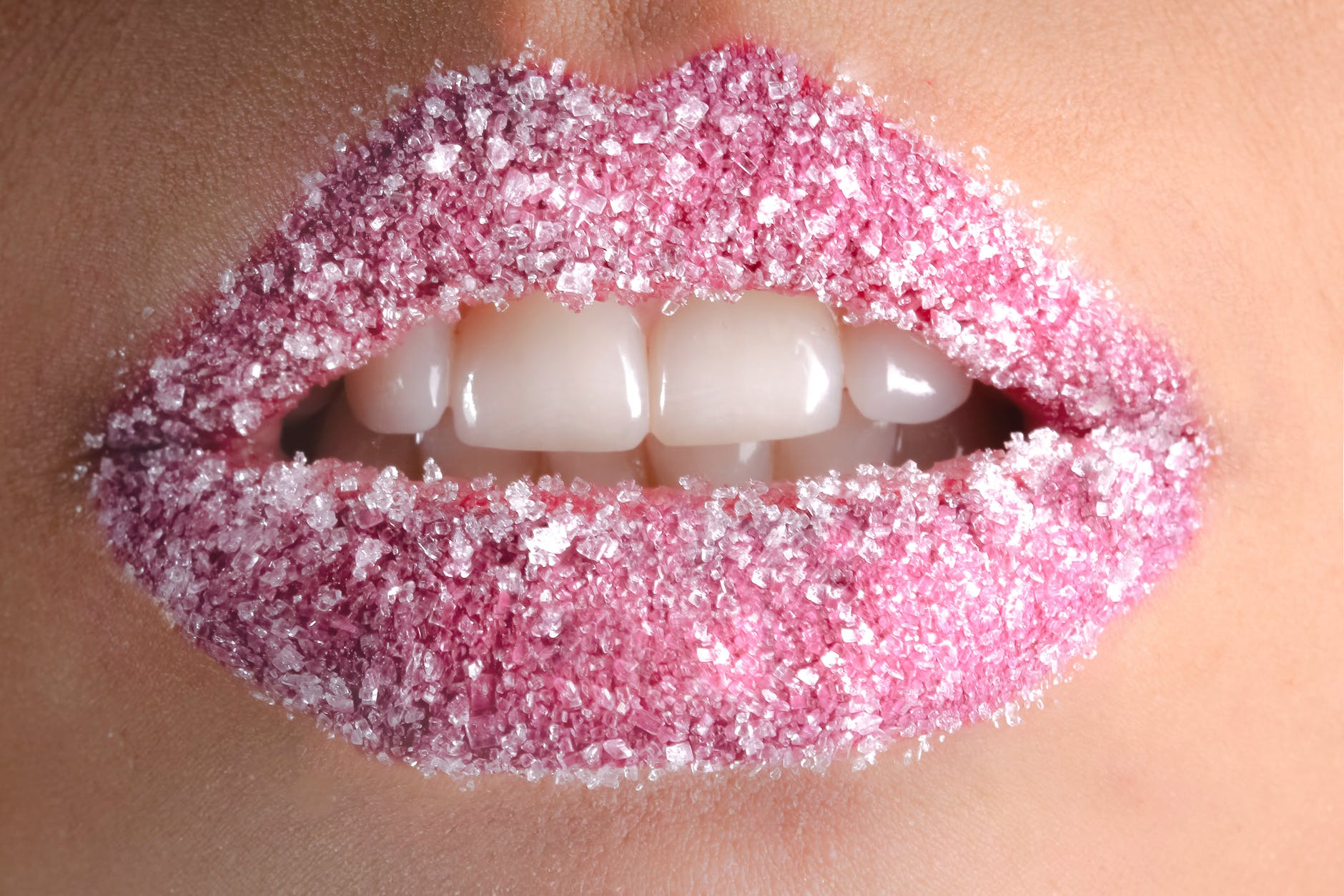 TN beauté : Comment avoir des lèvres pulpeuses naturellement