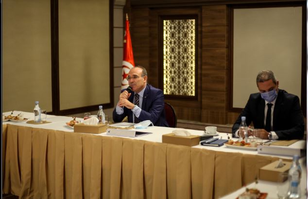 Tunisie : Le ministre du tourisme souligne l’impératif de la révision du système de classement des hôtels dans les délais