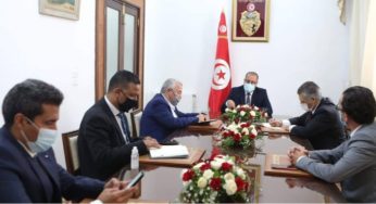 Tunisie: Le Chef du gouvernement reçoit des représentants d’Ennahdha, Qalb Tounes et Al Karama