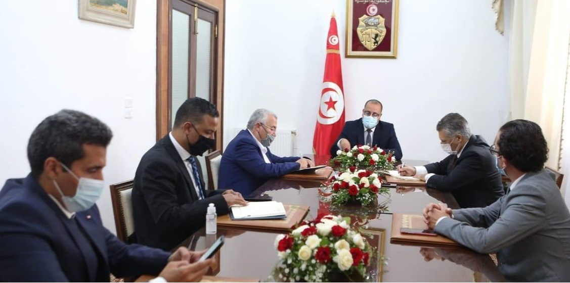 Tunisie: Le Chef du gouvernement reçoit des représentants d’Ennahdha, Qalb Tounes et Al Karama