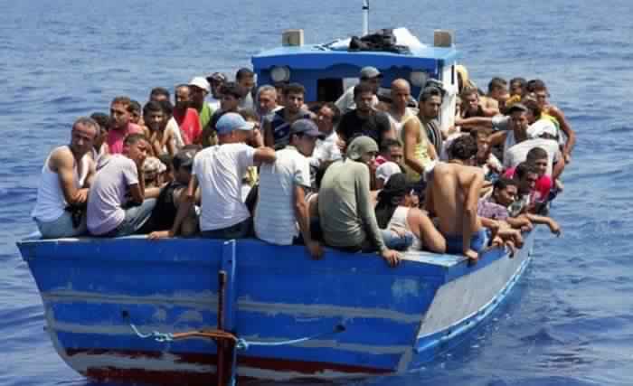 Tunisie: 50 migrants irréguliers secourus par la marine nationale