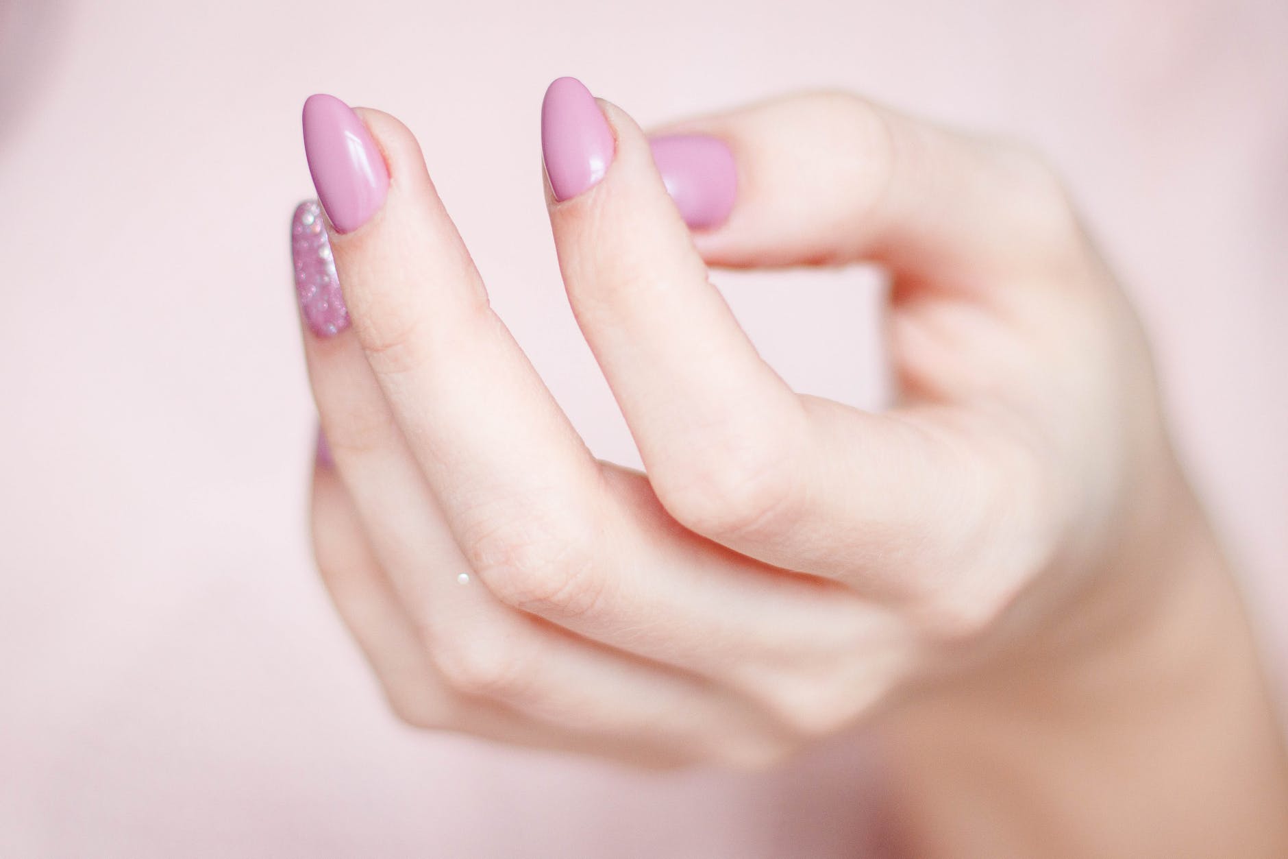 TN beauté : Conseils pour éviter les ongles striés !