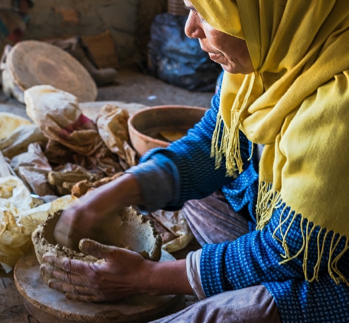 La microfinance creuse le fossé de la pauvreté en Tunisie…