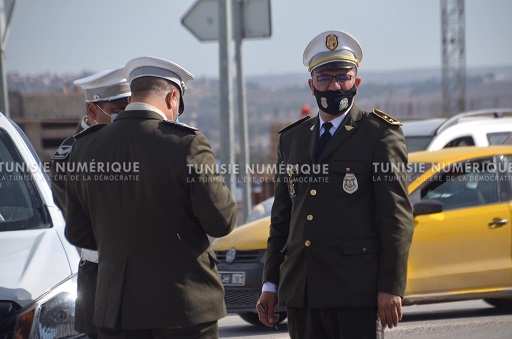 Tunisie [Photos]: Contrôle routier à Béja sur le respect des mesures de propagation du Coronavirus