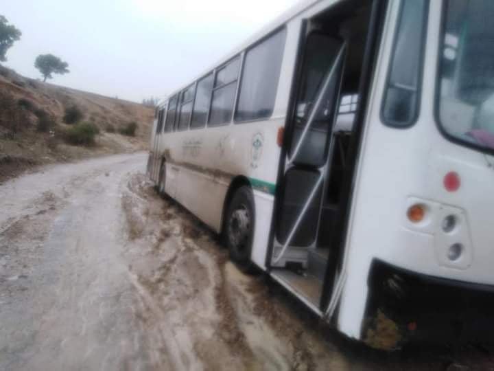 Tunisie: Glissement d’un bus scolaire à Béja