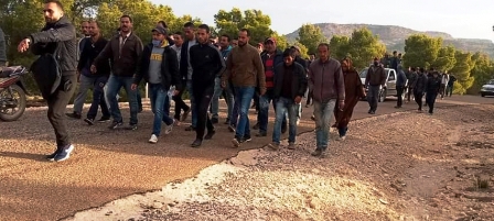 Tunisie – Kasserine : Sit-in de protestation au champ pétrolier Douleb à EL Ayoun