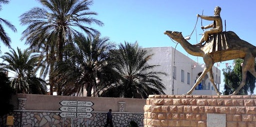 Tunisie – La dernière : La mairie de Douz refuse de se soumettre à la décision de mise en quarantaine de la ville