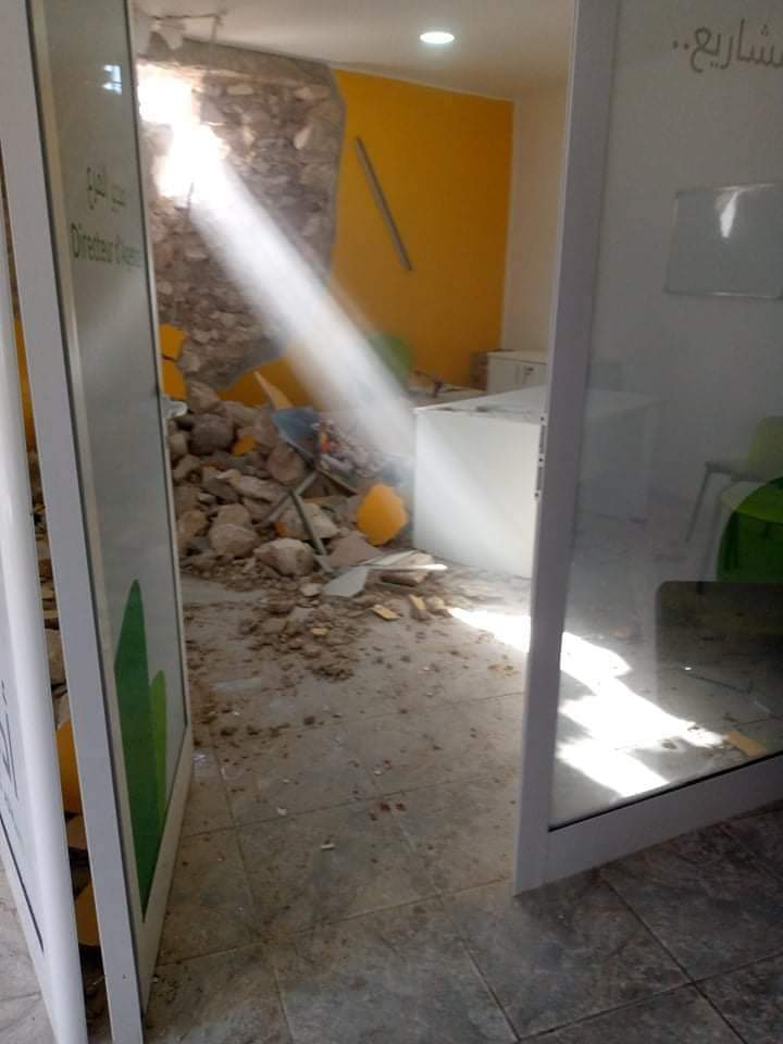 Tunisie: Blessure d’un fonctionnaire public après qu’un mur lui soit tombé dessus