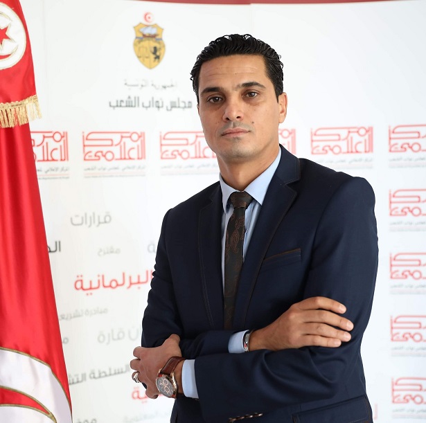 Tunisie: Imed Aouled Jebril: Le ministre de l’Environnement cherche à se débarrasser des déchets italiens en les brûlant