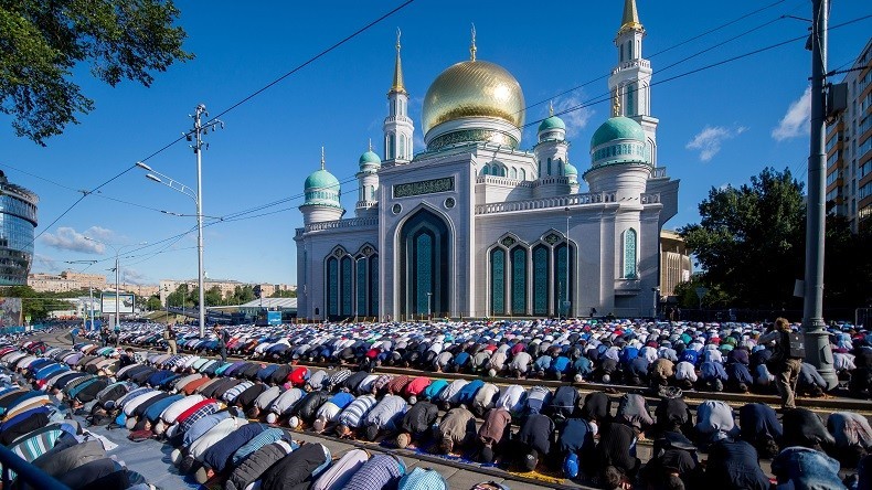 On ordonne aux musulmans en Russie de n’épouser que des femmes musulmanes