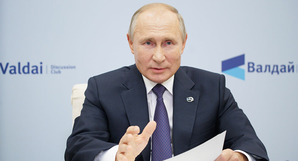 “Poutine ne démissionne pas ”: le Kremlin insiste sur le fait que le président russe, 68 ans, est en “excellente santé ”
