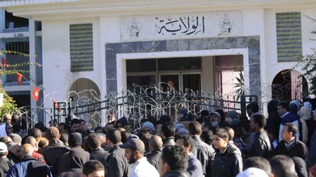 Tunisie – Siliana : les victimes de la chevrotine en sit in devant le siège du gouvernorat