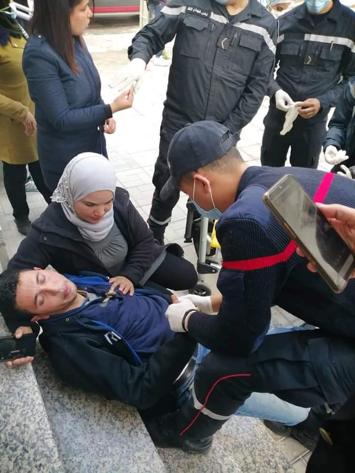 Tunisie: Les docteurs sans emploi agressés par la police [Photos]