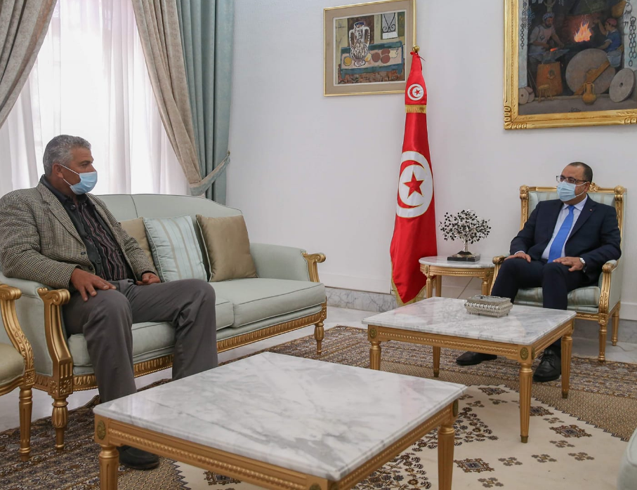 Tunisie: Le père du martyr Okba Dhibi reçu par Hichem Mechichi