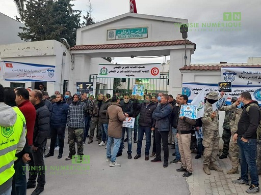 Tunisie [Photos]: Rassemblement de protestation des syndicats de sécurité à Siliana