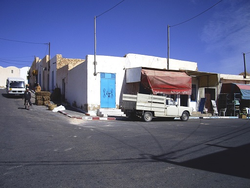 Tunisie: Imposition d’un couvre-feu à Beni Khedache après les affrontements inter-tribaux