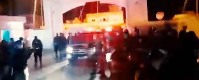 Tunisie – VIDEO : Sous la pression de la rue : Mechichi quitte l’hôpital de Jendouba au bout de cinq minutes