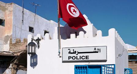 Tunisie – Medina : Un extrémiste attaque au couteau un poste de police en criant Allah Akbar