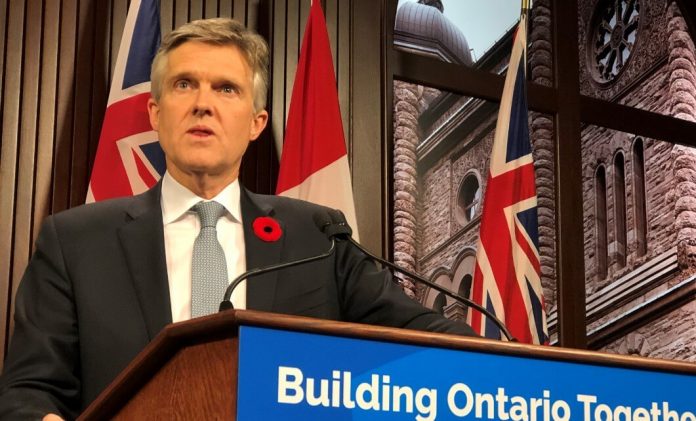 Un ministre canadien démissionne après avoir passé des vacances à l’étranger malgré la pandémie