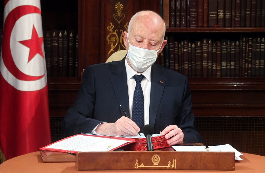 Audio -Une experte en Droit constitutionnel: Le président de la République pourrait faire en sorte de retarder indéfiniment la prestation de serments